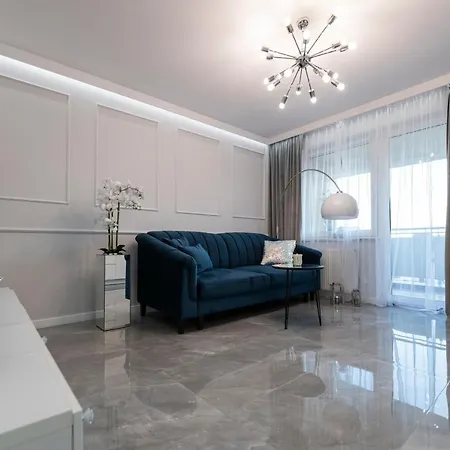 Nadmorski Apartament Komes Kolobrzeg Exterior photo