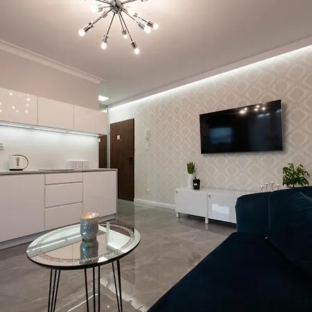 Nadmorski Apartament Komes Kolobrzeg Exterior photo