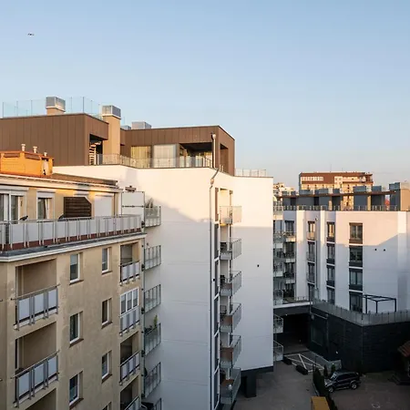 Nadmorski Apartament Komes Kolobrzeg Exterior photo